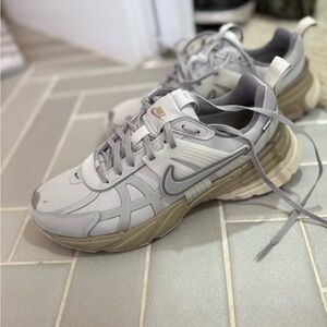 Nike Womens Gray and Cream Sneakers